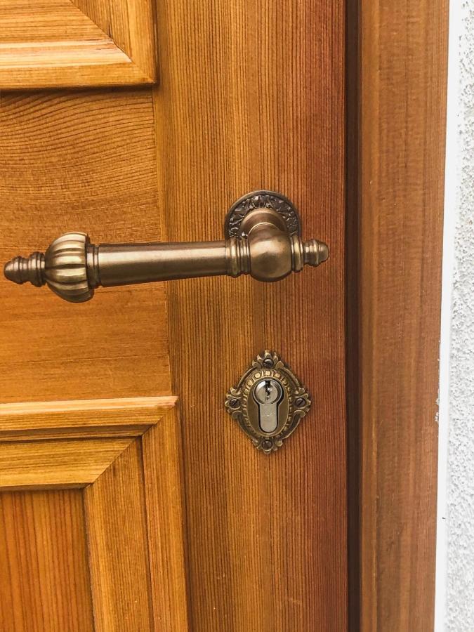 Gehobenes Ambiente In Historischer Apartment Walting
